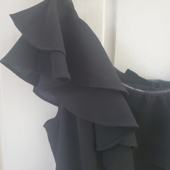 One-shoulder ruffle top blouse - Picture 6 of 8